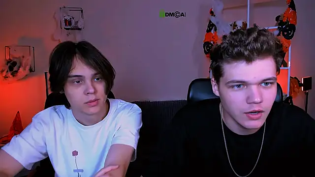 Snapshot of lucas_long_ chatting on 11.02.25 lucas long online show from 11.02.25