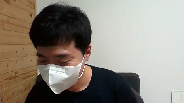 Snapshot of _kinggun_ chatting on 11.26.25 kinggun online show from 11.26.25