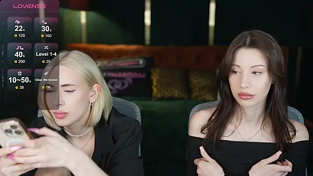 Selena Glow online show from 02.26.26