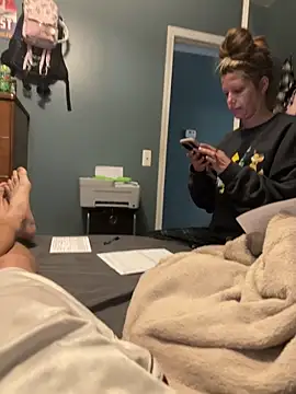 Snapshot of spud1204 chatting on 10.06.25 spud1204 online show from 10.06.25