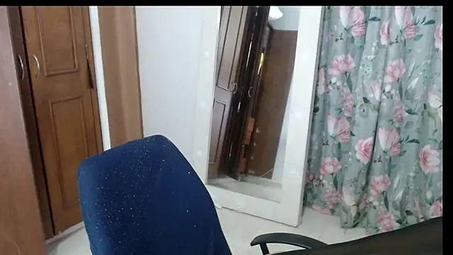 alejandralatina online show from 06.25.26
