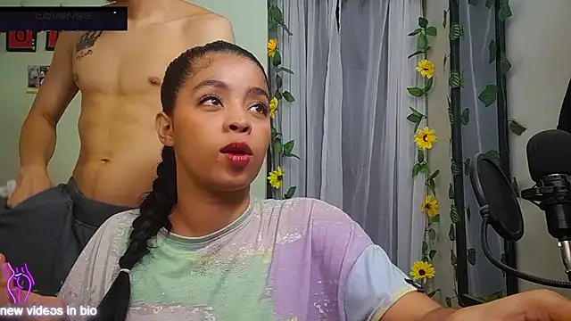 Snapshot of Angie_Lee01 chatting on 09.29.25 Angie Lee01 online show from 09.29.25