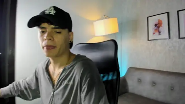 BenitoSaenz online show from 10.25.25