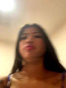 Snapshot of Luna_20x chatting on 09.12.25 Luna 20x online show from 09.12.25