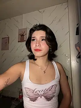 Its Ashleigh online show from 06.14.26