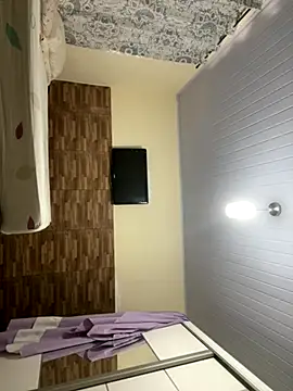 Snapshot of morenaluaa chatting on 11.07.25 morenaluaa online show from 11.07.25