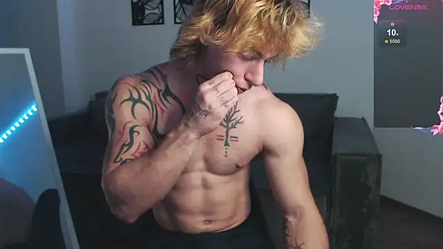 Snapshot of Brendan__Piks chatting on 10.15.25 Brendan Piks online show from 10.15.25