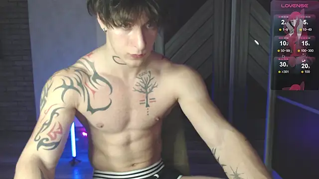 Snapshot of Brendan__Piks chatting on 11.23.25 Brendan Piks online show from 11.23.25