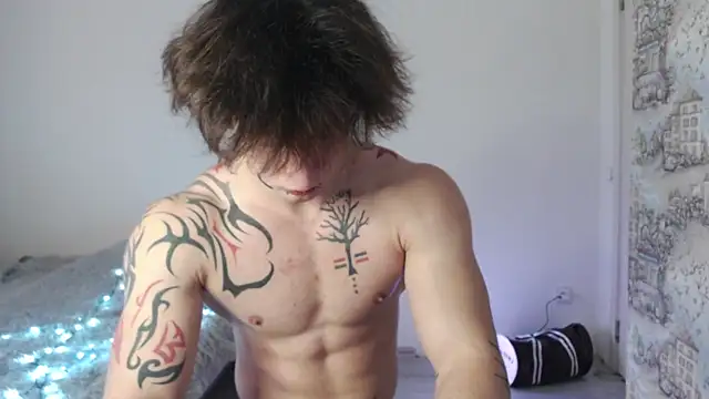 Snapshot of Brendan__Piks chatting on 01.06.26 Brendan Piks online show from 01.06.26