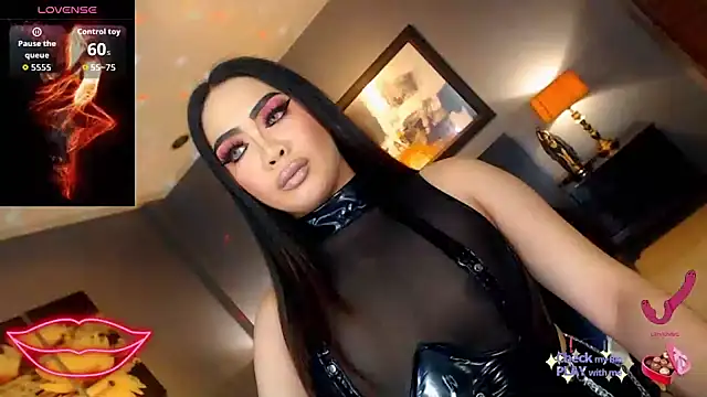 FridaHumphrey online show from 04.11.26