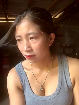 Snapshot of ThiHa003 chatting on 09.12.25 ThiHa003 online show from 09.12.25