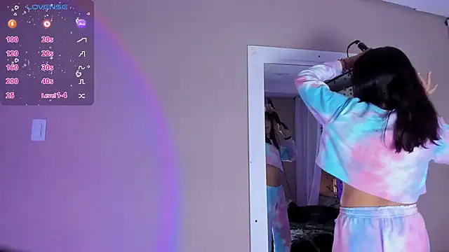 Snapshot of CamiGox chatting on 02.20.26 CamiGox online show from 02.20.26