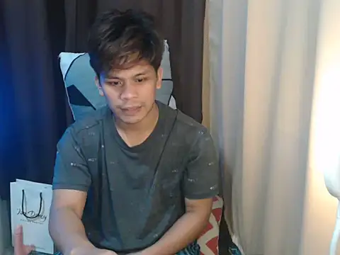 Snapshot of cumwhat_me chatting on 06.23.26 cumwhat me online show from 06.23.26