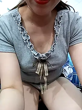 Ariana-Vy online show from 04.25.26