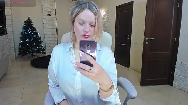 MariemLui online show from 01.14.26