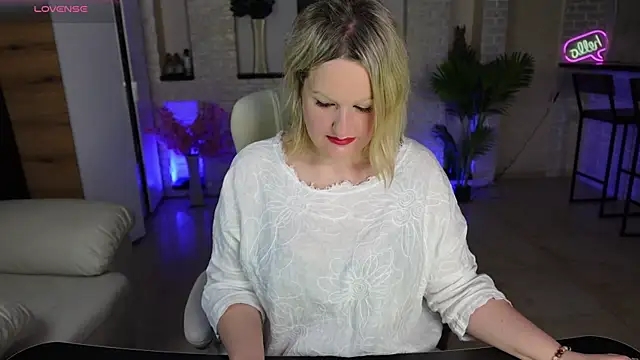 MariemLui online show from 04.02.26