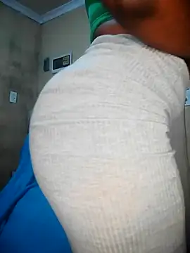 Snapshot of CharlotteXXX chatting on 05.19.26 CharlotteXXX online show from 05.19.26