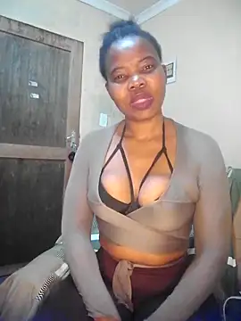 Snapshot of CharlotteXXX chatting on 06.13.26 CharlotteXXX online show from 06.13.26