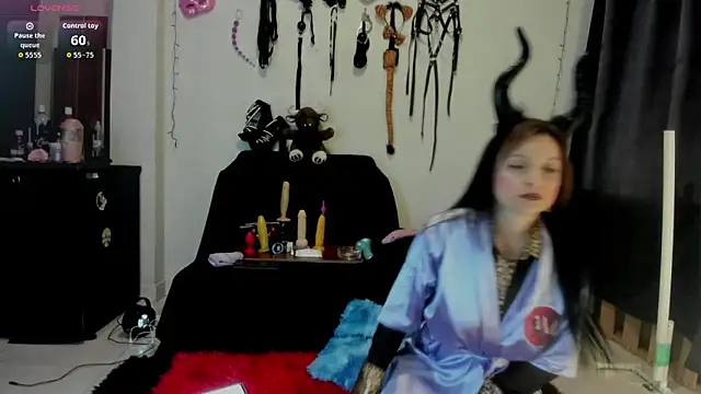 angierot2025 online show from 11.14.25