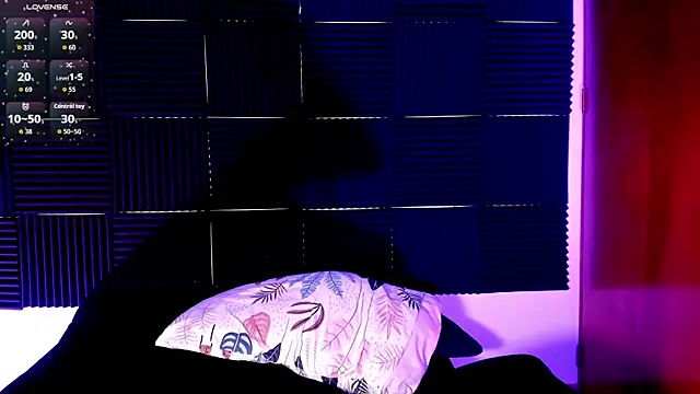 Snapshot of kinkyboat23 chatting on 11.07.25 kinkyboat23 online show from 11.07.25