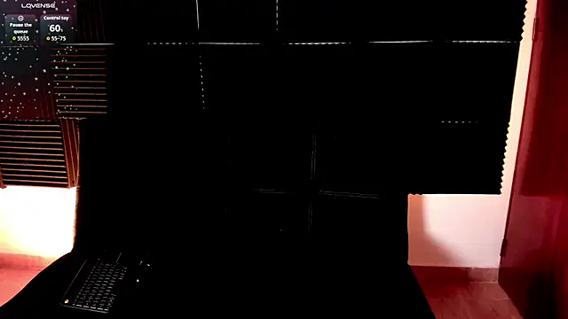 Snapshot of kinkyboat23 chatting on 11.14.25 kinkyboat23 online show from 11.14.25