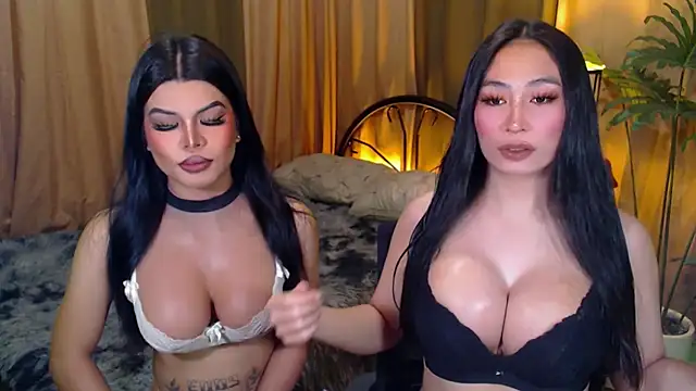 Snapshot of MALICIOUS_EVA chatting on 10.07.25 MALICIOUS EVA online show from 10.07.25