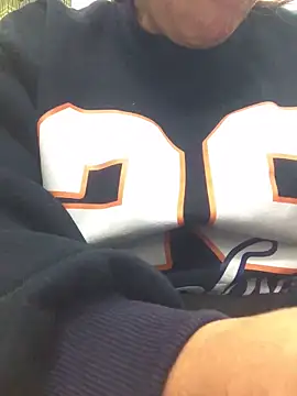 Snapshot of Millionly chatting on 02.10.26 Millionly online show from 02.10.26