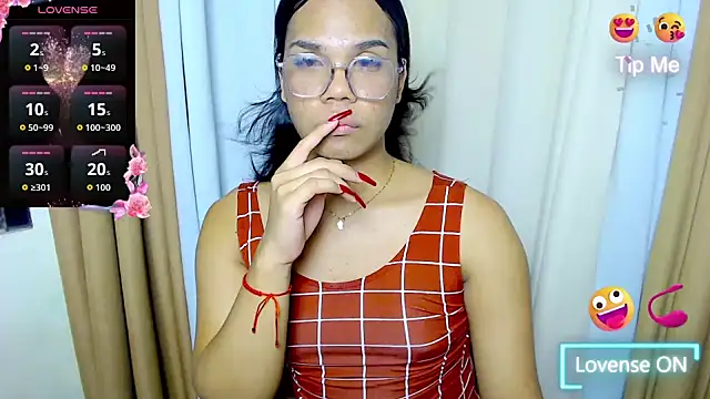 Snapshot of Dream_Mistress chatting on 10.22.25 Dream Mistress online show from 10.22.25