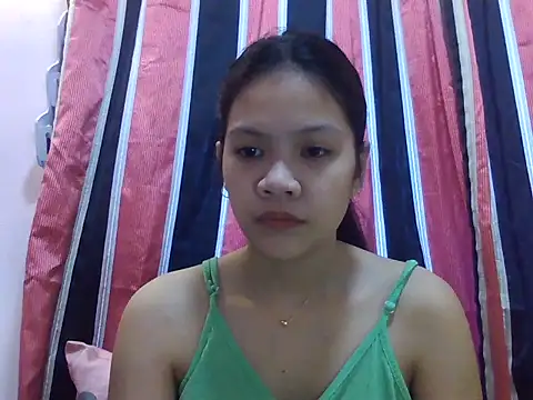 sweetcherry23 online show from 12.17.25