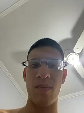 safadezanunes2 online show from 10.28.25