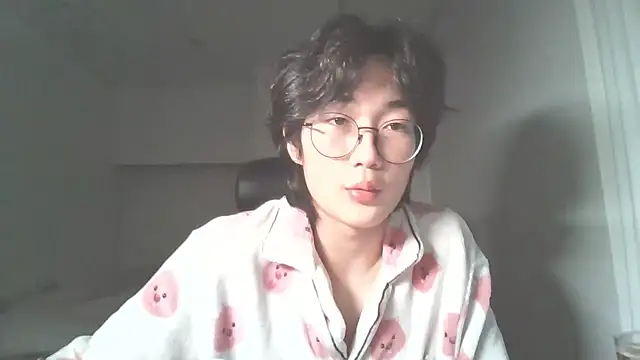 Snapshot of imurboy chatting on 10.13.25 imurboy online show from 10.13.25