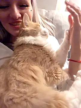 KateMonroe online show from 12.15.25