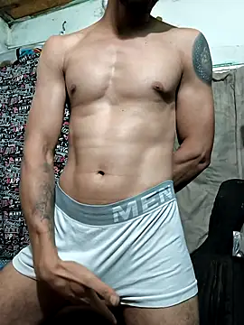 Snapshot of fethelion chatting on 04.15.26 fethelion online show from 04.15.26