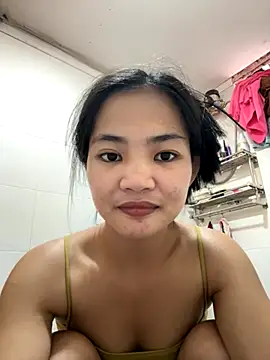 Snapshot of princess_janine chatting on 09.17.25 princess janine online show from 09.17.25