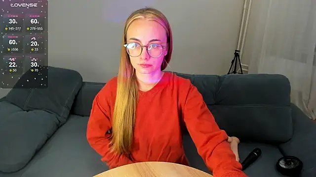 MewStella online show from 09.14.25