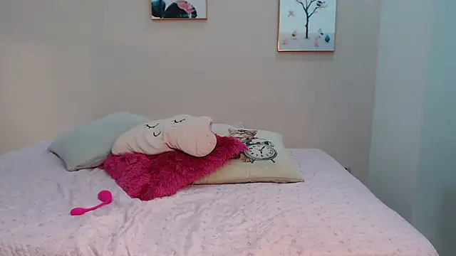 zooombee online show from 11.22.25