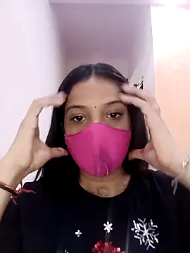 Snapshot of Cute_Rakhi8 chatting on 04.27.26 Cute Rakhi8 online show from 04.27.26