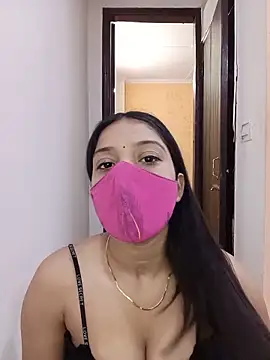 Snapshot of Cute_Rakhi8 chatting on 05.19.26 Cute Rakhi8 online show from 05.19.26