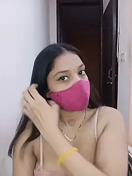 Snapshot of Cute_Rakhi8 chatting on 06.22.26 Cute Rakhi8 online show from 06.22.26