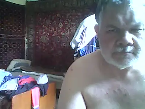 Snapshot of A1B3- chatting on 05.25.26 A1B3- online show from 05.25.26