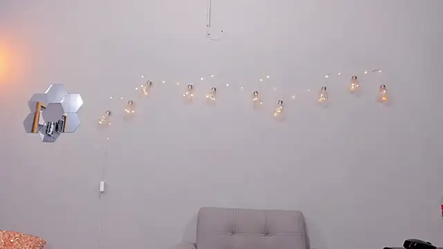 alianim online show from 11.22.25