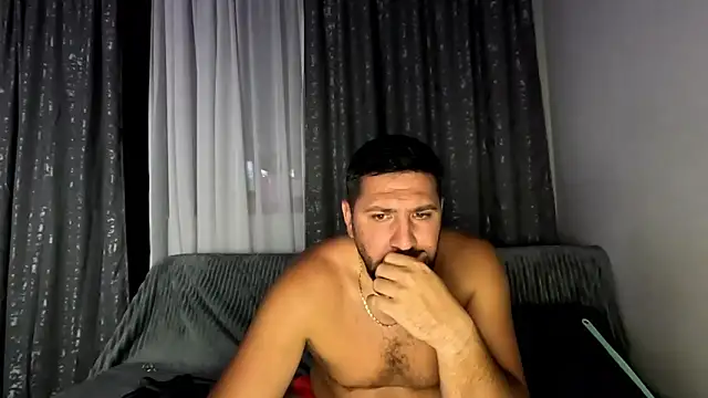 Gold Alpha Boy online show from 09.11.25