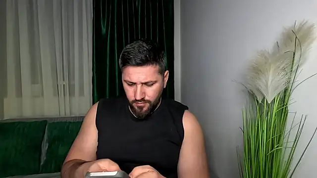 Gold Alpha Boy online show from 04.18.26