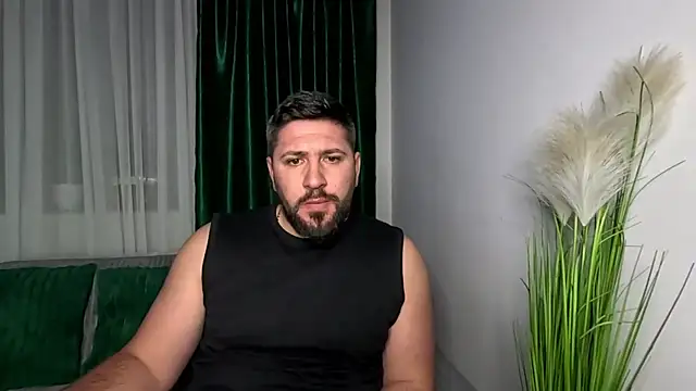 Gold Alpha Boy online show from 04.18.26