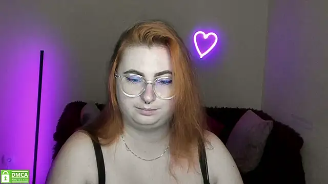 Snapshot of Alicia_love00 chatting on 09.18.25 Alicia love00 online show from 09.18.25