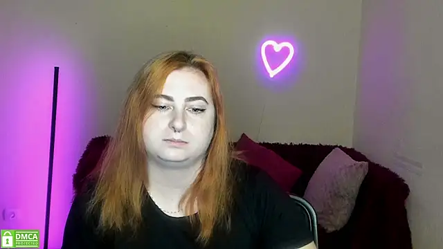 Snapshot of Alicia_love00 chatting on 09.20.25 Alicia love00 online show from 09.20.25