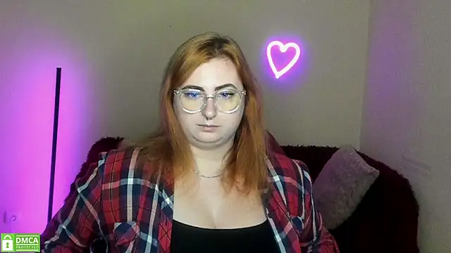 Snapshot of Alicia_love00 chatting on 09.24.25 Alicia love00 online show from 09.24.25