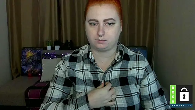 Snapshot of Alicia_love00 chatting on 09.29.25 Alicia love00 online show from 09.29.25