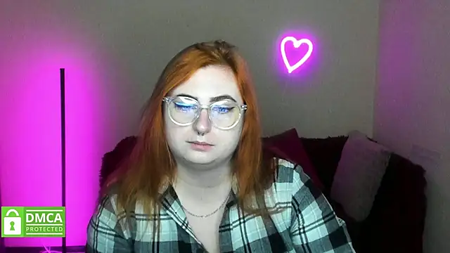 Snapshot of Alicia_love00 chatting on 10.24.25 Alicia love00 online show from 10.24.25