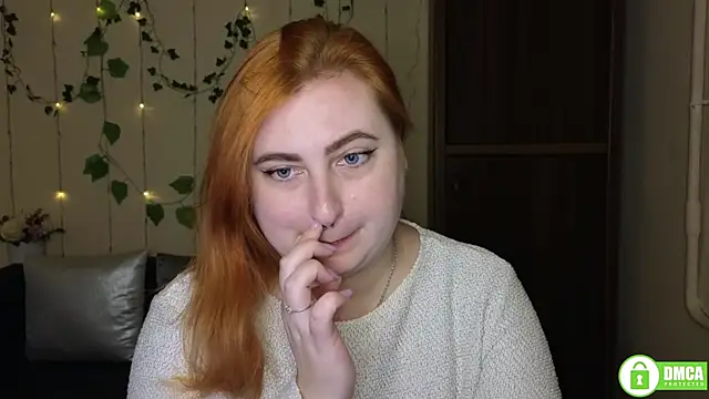 Snapshot of Alicia_love00 chatting on 10.29.25 Alicia love00 online show from 10.29.25